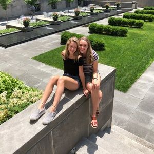 Meet your Posher, Carly